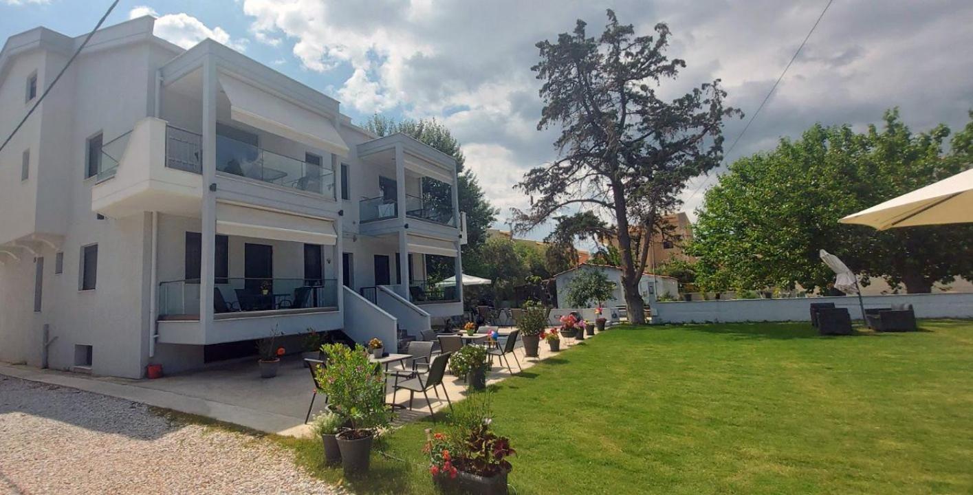 Appartamento Enalia Luxury Living Nikiti  Esterno foto