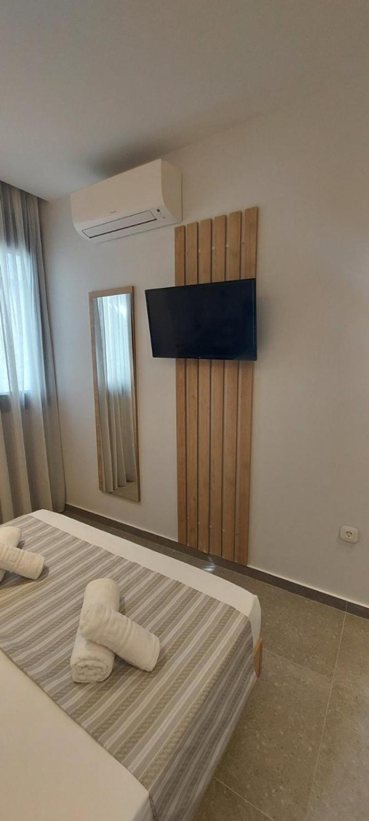 Appartamento Enalia Luxury Living Nikiti  Esterno foto