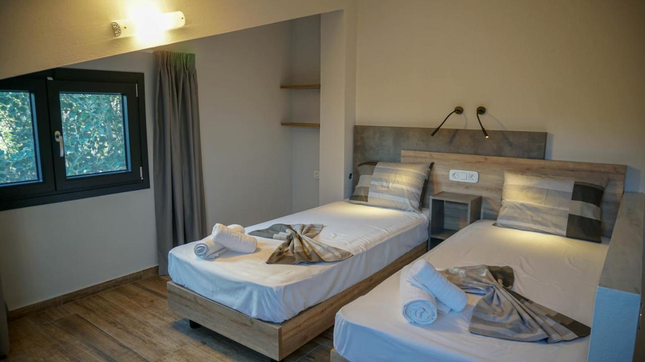 Appartamento Enalia Luxury Living Nikiti  Esterno foto
