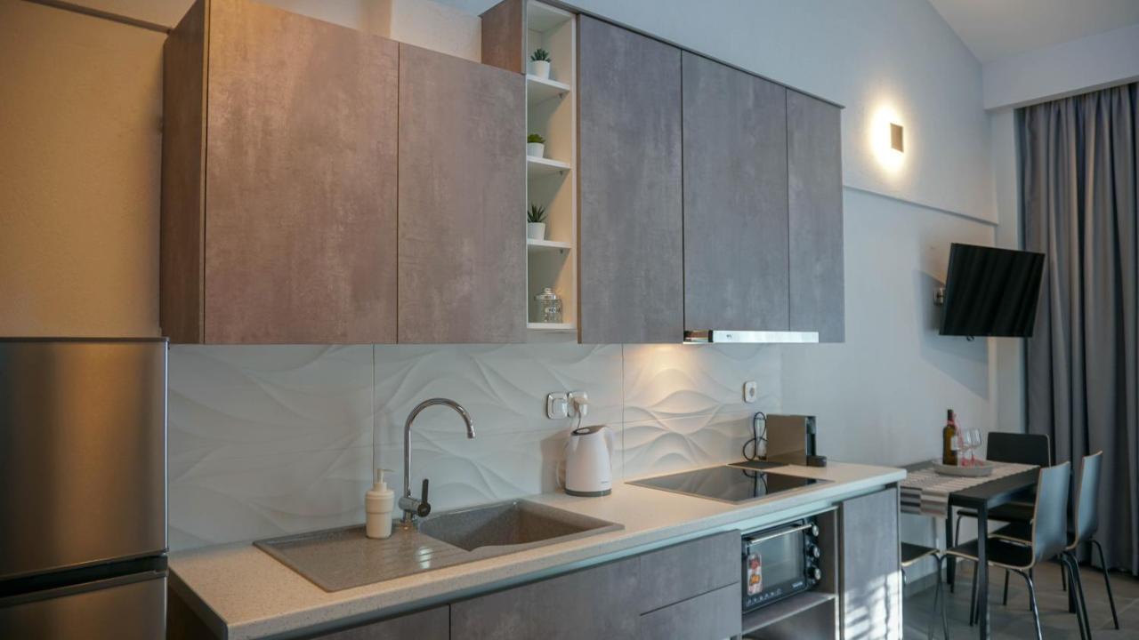 Appartamento Enalia Luxury Living Nikiti  Esterno foto