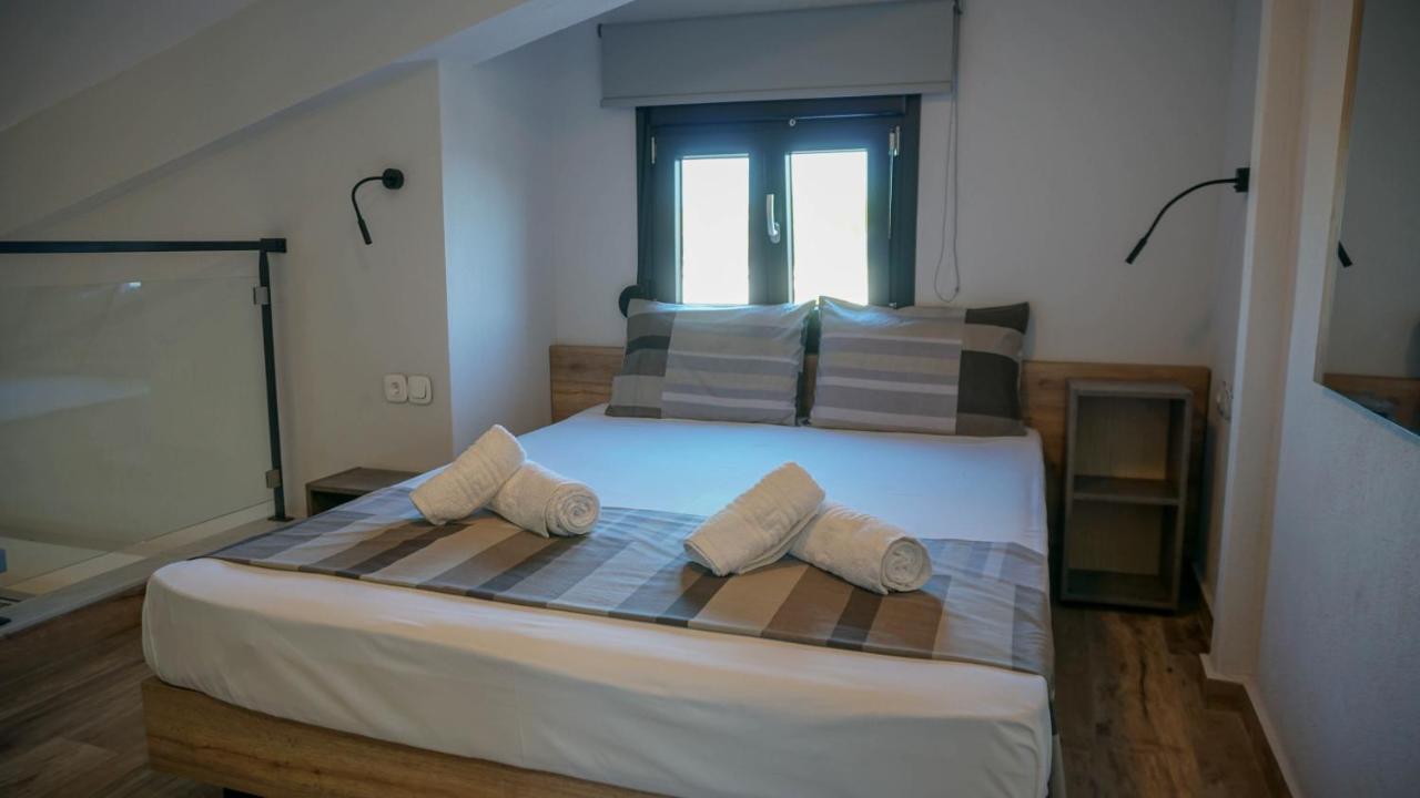 Appartamento Enalia Luxury Living Nikiti  Esterno foto