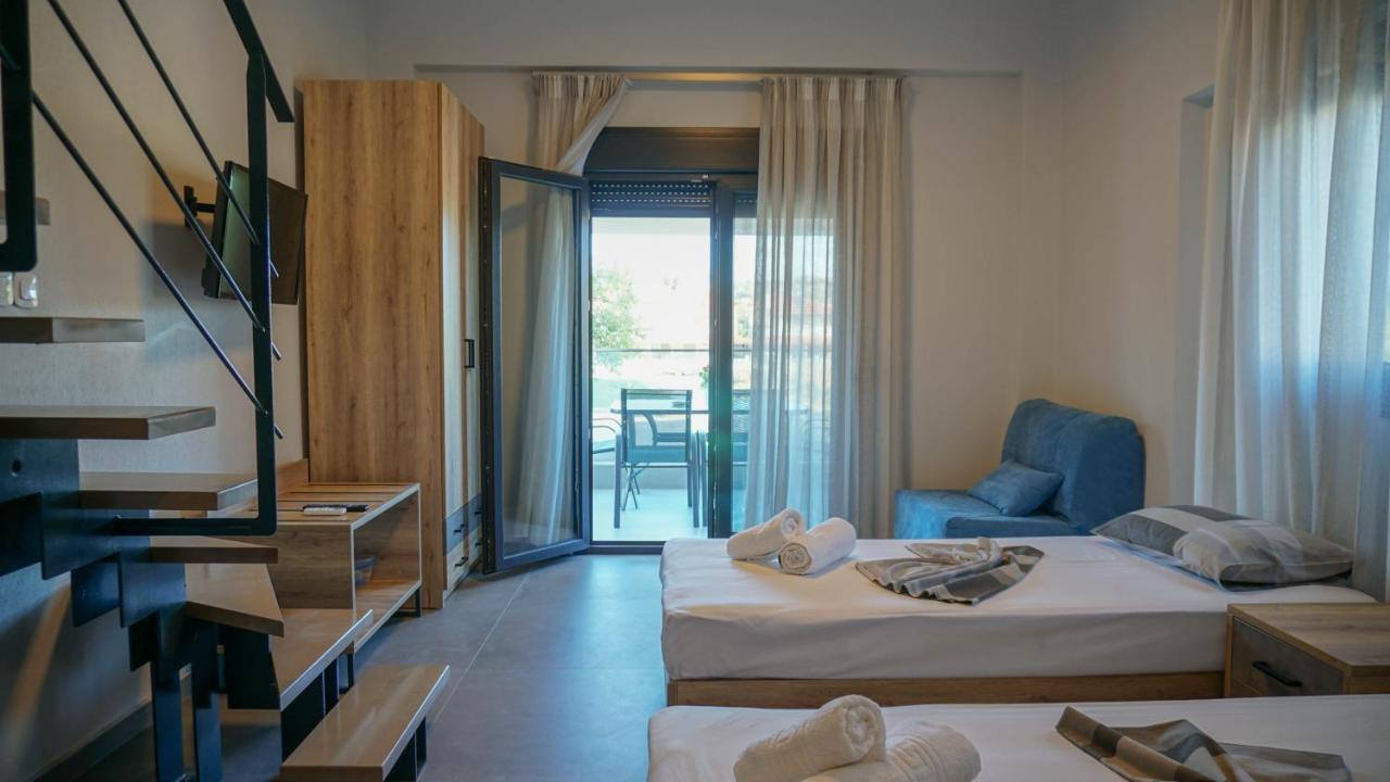 Appartamento Enalia Luxury Living Nikiti  Esterno foto